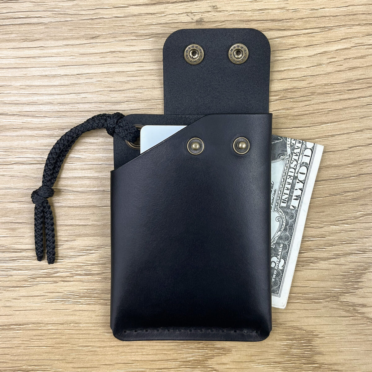 Minimalist Leather Wallet Charisma Black